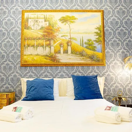 The Mansion Of Countess Rizzardi On Garda Lazise