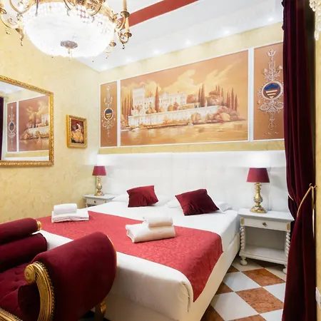 The Mansion Of Countess Rizzardi On Garda * لاتيزي